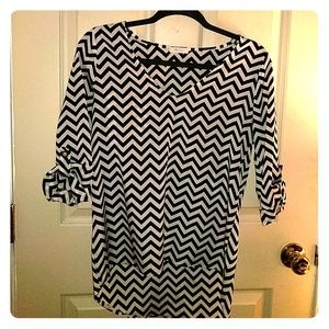Everly Chevron Top